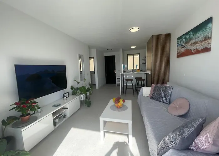 Royal View - Playa De Americas Апартаменты *